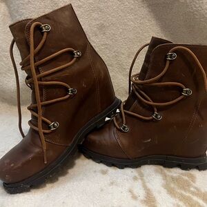 Sorel Dark Brown Lace-Up Boots